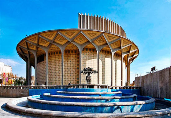 پلاتو اجرا
پرتی
نویسنده : رسول کاهانی
کارگردان : بهار رضی زاده
ساعت اجرا : 18