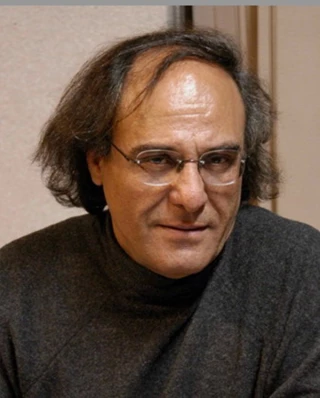 دکتر قطب الدین صادقی در رادیو تهران