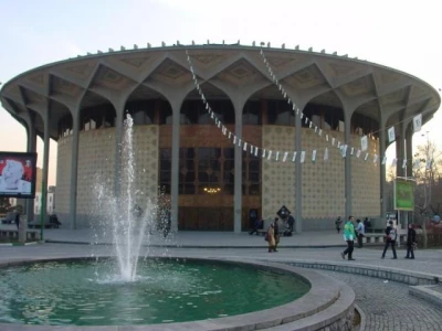 آرش دادگر با لیرشاه به تئاتر شهر می آید