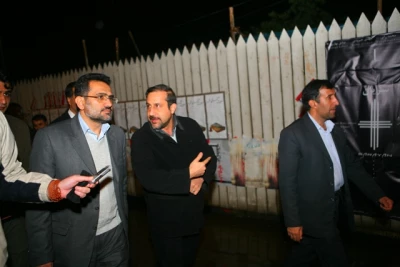 گزارش تصویری / در پی ترک برداشتن دیواره تالار قشقایی وزیر فرهنگ و ارشاد اسلامی از تئاتر شهر دیدن کرد