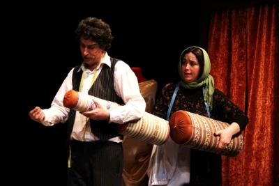 گزارش تصویری نمایش جن گیر به کارگردانی