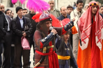 گزارش تصویری از آیین های عاشورایی در تئاتر شهر