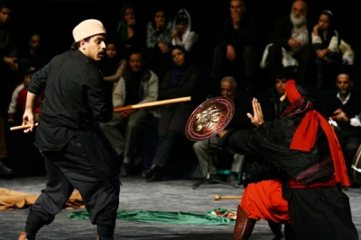 گزارش تصویری از آیین های عاشورایی در تئاتر شهر