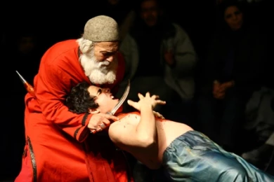 گزارش تصویری از آیین های عاشورایی در تئاتر شهر