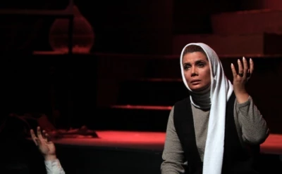 فجر 28/ گزارش تصویری از نمایش رقص زمین کارگردان حسین پاکدل اجرا در تالار چهار سو تئاتر شهر