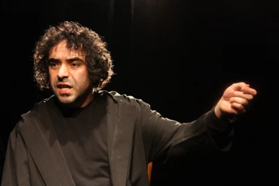 فجر 28/ گزارش تصویری از نمایش نگاه خیره کارگردان حسن معجونی