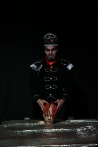 با بازیگران سینما تئاتر رونق نمی گیرد