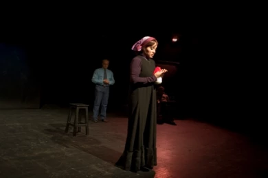 'گزارش تصویری از نمایش شبی که راشل از خانه رفت اجرا در تالار مولوی