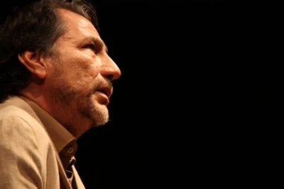 گزارش تصویری از نمایش روال عادی کارگردان دکتر محمد رضا خاکی