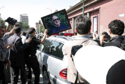 زنده یاد نوری در قطعه هنرمندان جای گرفت