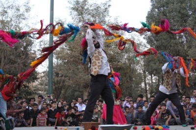 گزارش تصویری از پنجمین جشنواره سراسری تئاتر خیابانی مریوان