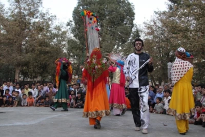 گزارش تصویری از پنجمین جشنواره سراسری تئاتر خیابانی مریوان