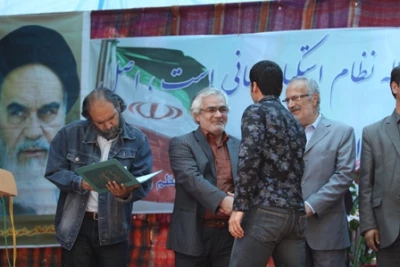 گزارش تصویری از مراسم اختتامیه پنجمین جشنواره تئاتر خیابانی مریوان
