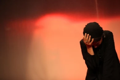 گزارش تصویری از نمایش " دهانی پر از پرنده " کار فارس باقری در کارگاه نمایش