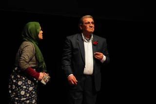 حضور تعدادی از هنرمندان تئاتر و تلویزیون در اجرای نصرت خانم