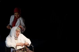 طراح صحنه نمایش " خانمچه و مهتابی تاکید کرد

قرارداد طراح صحنه با تماشاگر
