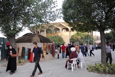 پانزدهمین جشنواره بین المللی نمایش های آیینی و سنتی در تئاترشهر-9

گزارش تصویری از روز اول جشنواره