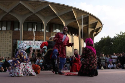 پانزدهمین جشنواره بین المللی نمایش های آیینی و سنتی در تئاتر شهر-12

گزارش تصویری از نمایش های روز دوم