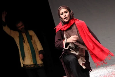 پانزدهمین جشنواره بین المللی نمایش های آیینی و سنتی در تئاترشهر-19

گزارش تصویری از نمایش های روز سوم