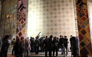 گزارش تصویری

تئاترشهر در "سی و یکمین جشنواره بین المللی تئاتر فجر"/ عکاس : رضا موسوی