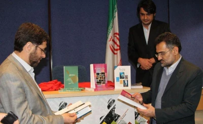'گزارش تصویری

رونمایی از کتاب های جشنواره تئاتر فجر با حضور وزیر فرهنگ و ارشاد اسلامی