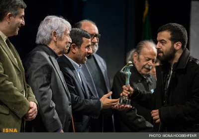 گزارش تصویری / 1

اختتامیه سی و یکمین جشنواره بین المللی تئاتر فجر  / عکاس : منا هوبه فکر ( ایسنا)