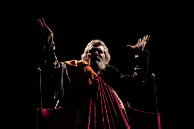 گزارش تصویری 

نمایش ادیپوس / عکاس: مهدی آشنا