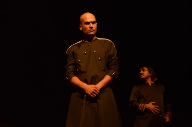 گزارش تصویری

نمایش" مگافونیا" ( تالار محراب)/ عکاس: پیام نیک فرد