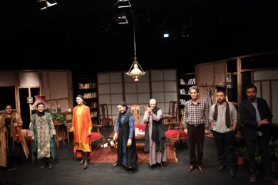 'گزارش تصویری

نمایش" طعم آلوی جنگلی" / عکاس: خشایار حسامی