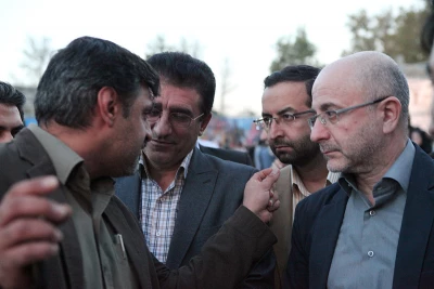 گزارش تصویری 

حضور معاون هنری وزیر ارشاد در جشنواره نمایش های آیینی سنتی/ عکاس : مهدی آشنا