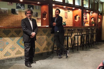 گزارش تصویری

گرامیداشت زنده یاد محمود استاد محمد در اجرای نمایش مخاطب خاص/ عکاس: مهدی آشنا