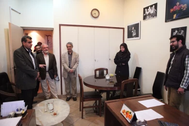 گزارش تصویری

بازدید مدیرکل هنرهای نمایشی از تئاتر شهر / عکاس: مهدی آشنا