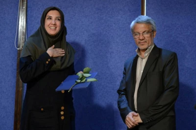 گزارش تصویری

دیدار صمیمانه مدیرکل هنرهای نمایشی با کارکنان تئاتر شهر / عکاس: رضا معطریان