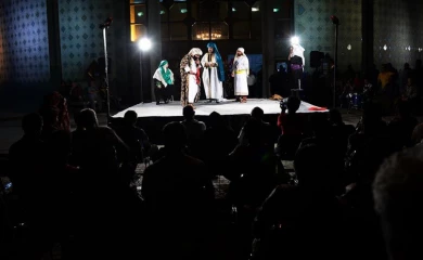 گزارش تصویری

وِیژه برنامه محفل مهر و ماه / عکاس: کاوه کرمی ( ایران تئاتر)