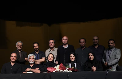 گزارش تصویری

جلسه نمایشنامه خوانی « زمانی برای سکوت زندگان»/ عکاس: مهدی آشنا