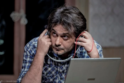 گزارش تصویری

نمایش « در همین نزدیکی» / عکاس: مصطفی قاهری