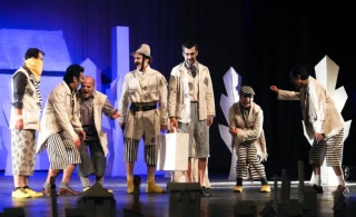 دوشنبه  28 مهر

جلسه نقد و بررسی نمایش « ملاقات بانوی سالخورده» برگزار می شود