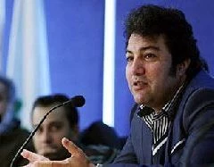 گزارش نشست خبری نمایش «مرگ فروشنده» 

برهانی مرند: شرافت‌مندانه به فعالیت هنری خود ادامه می‌دهیم