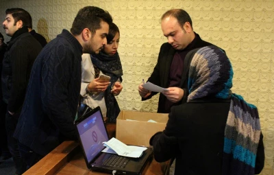 با کارکنان مجموعه تئاتر شهر در جشنواره سی و سوم تئاتر فجر - 1

 پورمحمدی: رضایت مخاطبان ارزشمند ترین دستمزد ماست