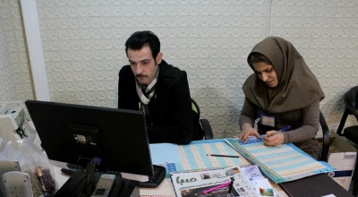 با کارکنان مجموعه تئاتر شهر در جشنواره سی و سوم تئاتر فجر - 1

 پورمحمدی: رضایت مخاطبان ارزشمند ترین دستمزد ماست