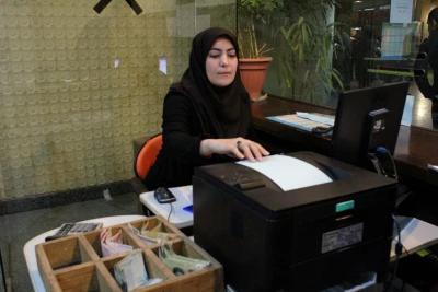 با کارکنان مجموعه تئاتر شهر در جشنواره سی و سوم تئاتر فجر - 1

 پورمحمدی: رضایت مخاطبان ارزشمند ترین دستمزد ماست