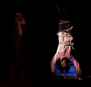 گزارش تصویری 

نمایش « مائوزر» / عکاس: مهدی آشنا