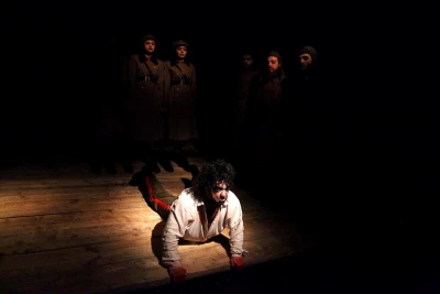 گزارش تصویری 

نمایش « مائوزر» / عکاس: مهدی آشنا