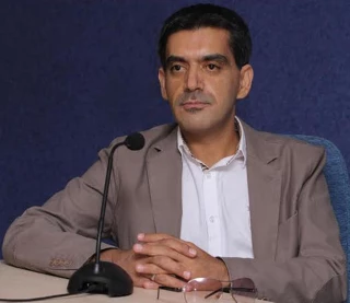 نشست خبری رپرتوار نمایشنامه خوانی تئاتر شهر

 فارغ از جناح‌بندی‌ها بیایید و تئاتر ببینید