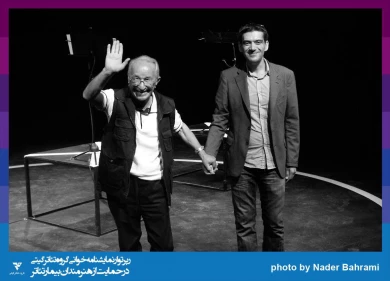 گزارش تصویری

جلسه نمایشنامه خوانی « عنکبوتی در زخم» / عکاس: کار گروهی