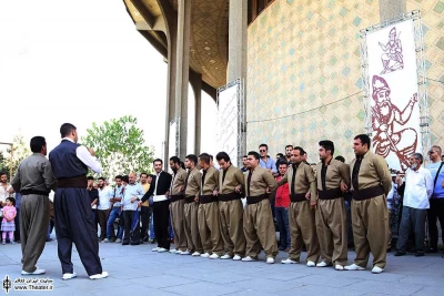 گزارش تصویری

هفدهمین جشنواره بین المللی نمایش های آیینی سنتی