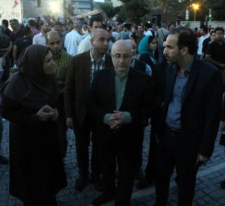 در پنجمین روز از برگزاری جشنواره نمایش های آیینی سنتی

معاون هنری در تئاتر شهر به تماشای نمایش های صحنه ای و میدانی نشست