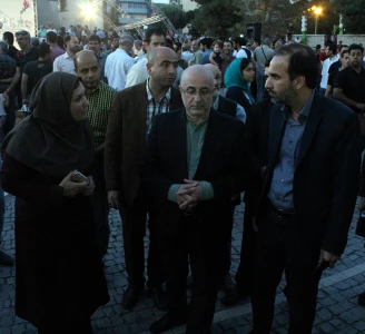 در پنجمین روز از برگزاری جشنواره نمایش های آیینی سنتی

معاون هنری در تئاتر شهر به تماشای نمایش های صحنه ای و میدانی نشست