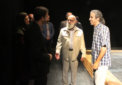 گزارش تصویری

دیدار رییس شورای اسلامی شهر تهران از پشت صحنه نمایش « تکه های سنگین سرب» / عکاس: نادر بهرامی