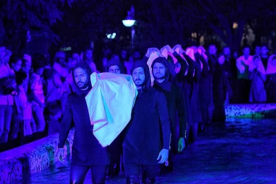 گزارش تصویری

نمایش محیطی « دریا دلان» در محوطه تئاتر شهر / عکاس: مهدی آشنا